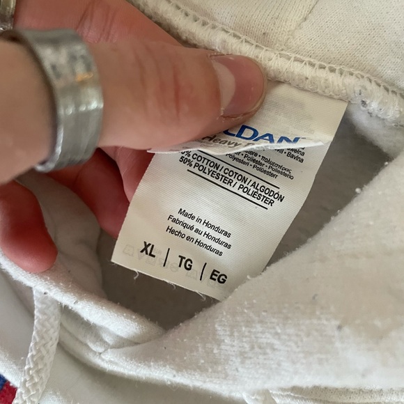 NOTORIOUS B.I.G GRAPHIC SWEATSHIRT - Picture 5 of 5